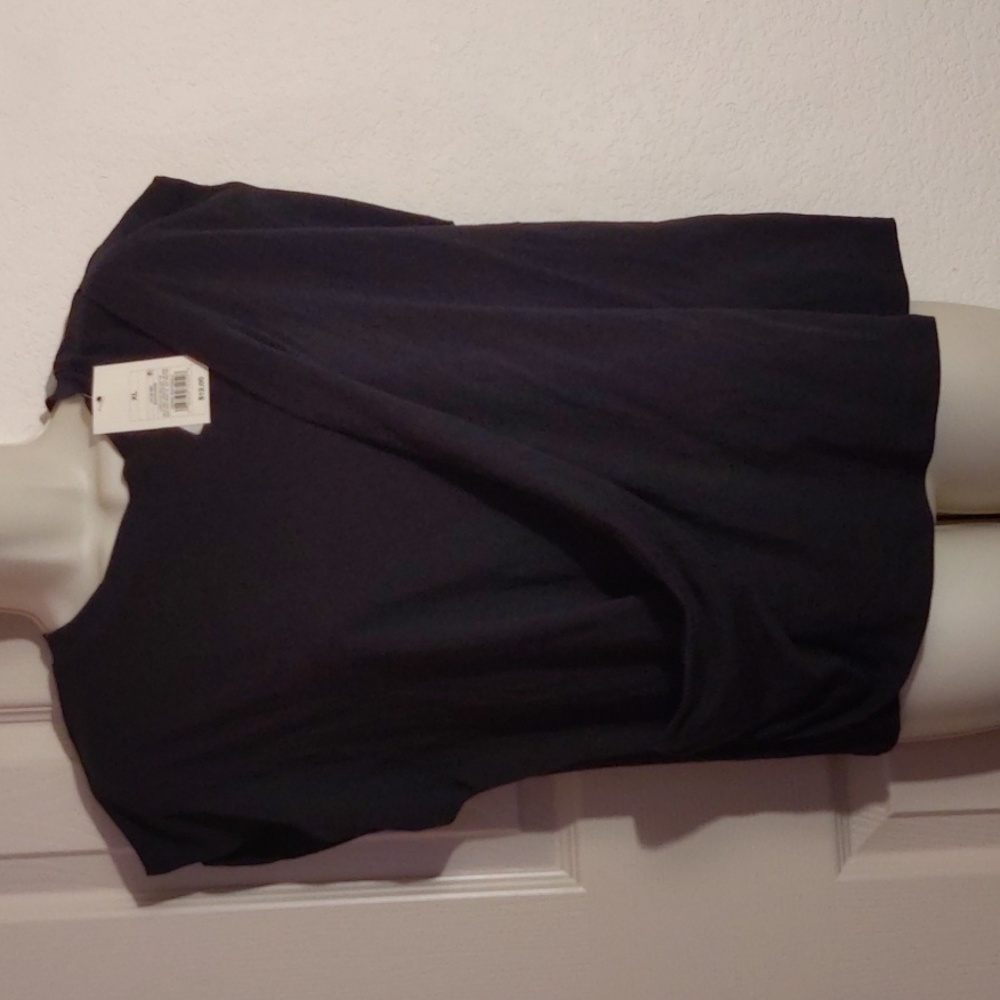 Black crossover T-shirt XL